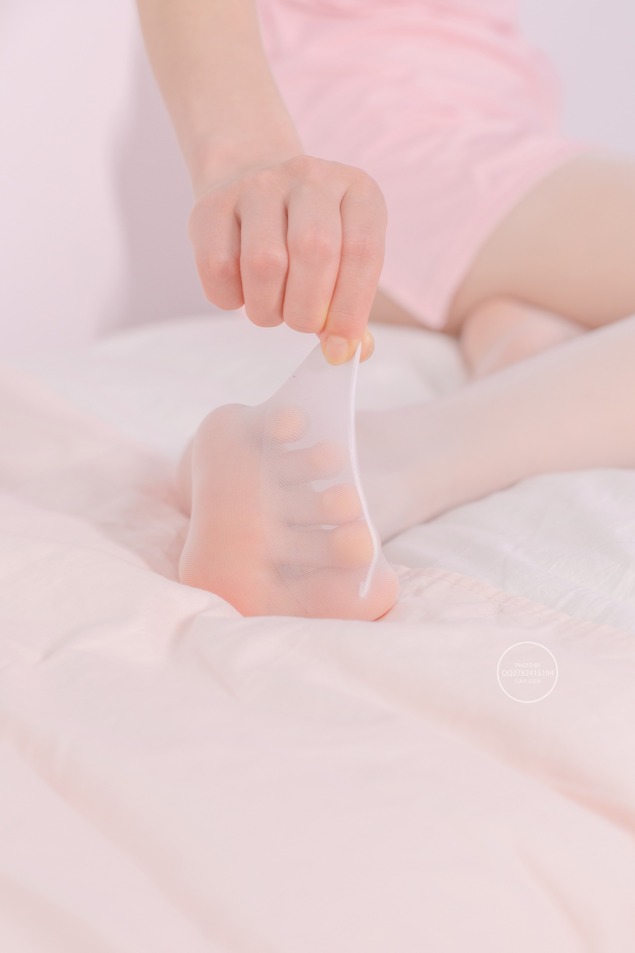 森萝财团 - NO.041 写真 有料粉嫩护士服白丝 [62P]-XikXak